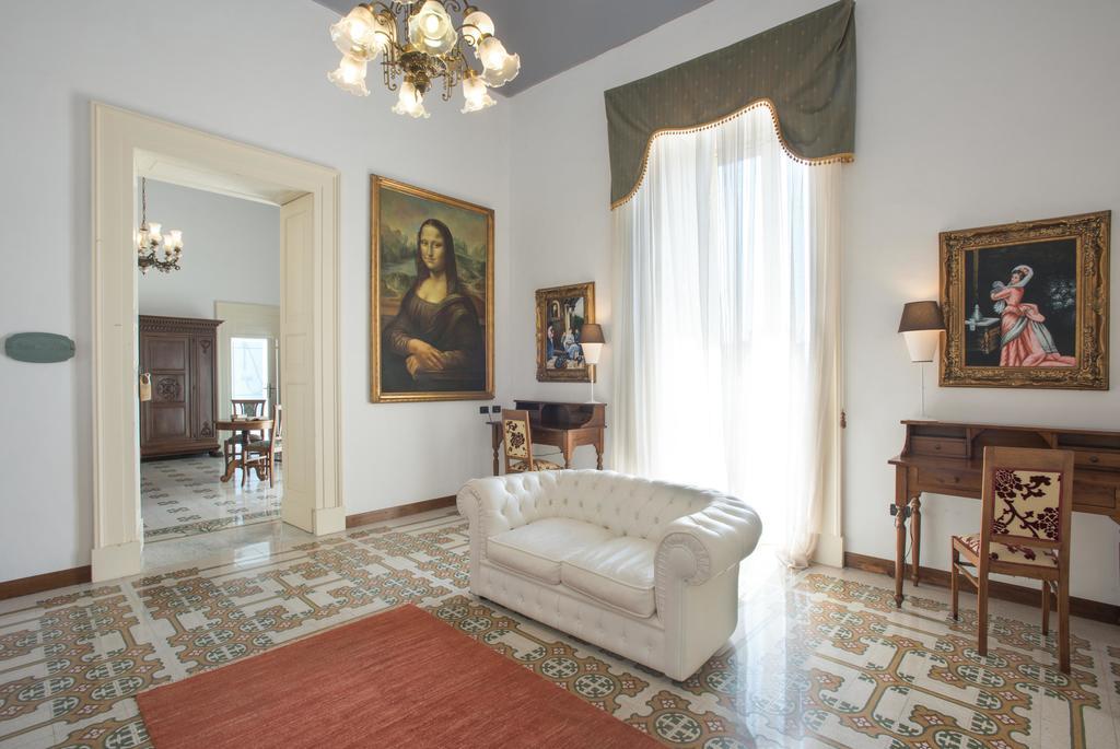לינה וארוחת בוקר מינרווינו די ל'צה Palazzo Scarciglia - Dimora D'Epoca מראה חיצוני תמונה